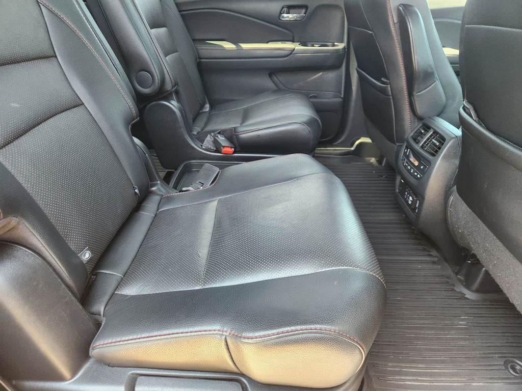 2022 Honda Pilot Black Edition