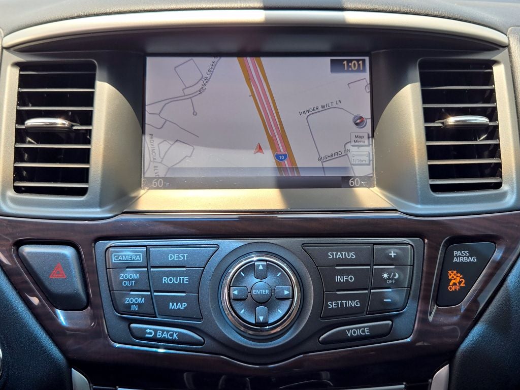 2016 Nissan Pathfinder SL