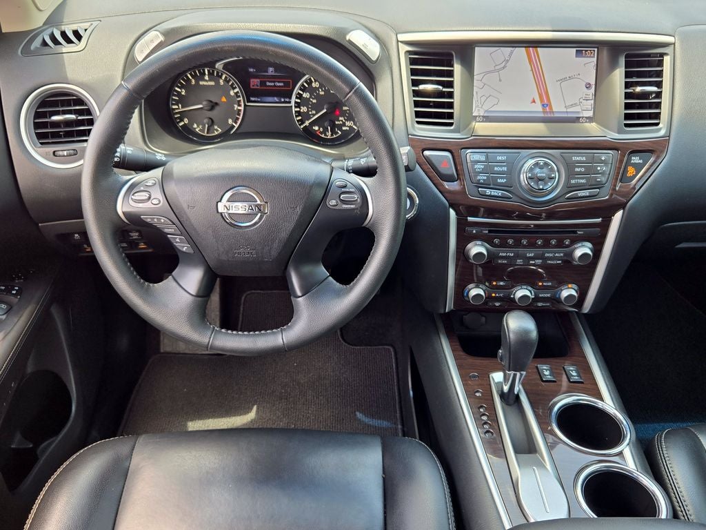 2016 Nissan Pathfinder SL