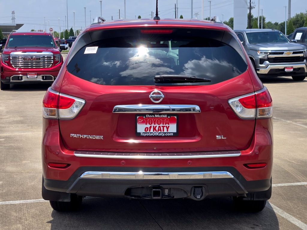 2016 Nissan Pathfinder SL