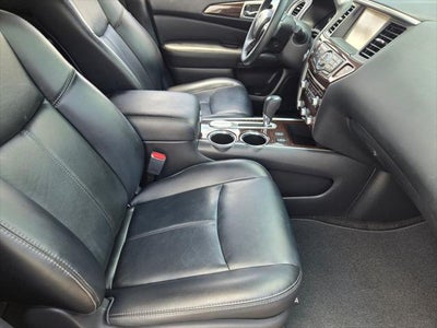 2016 Nissan Pathfinder SL