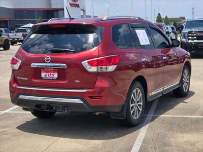 2016 Nissan Pathfinder SL