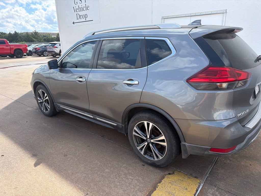 2017 Nissan Rogue SL