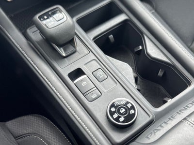 2025 Nissan Pathfinder S