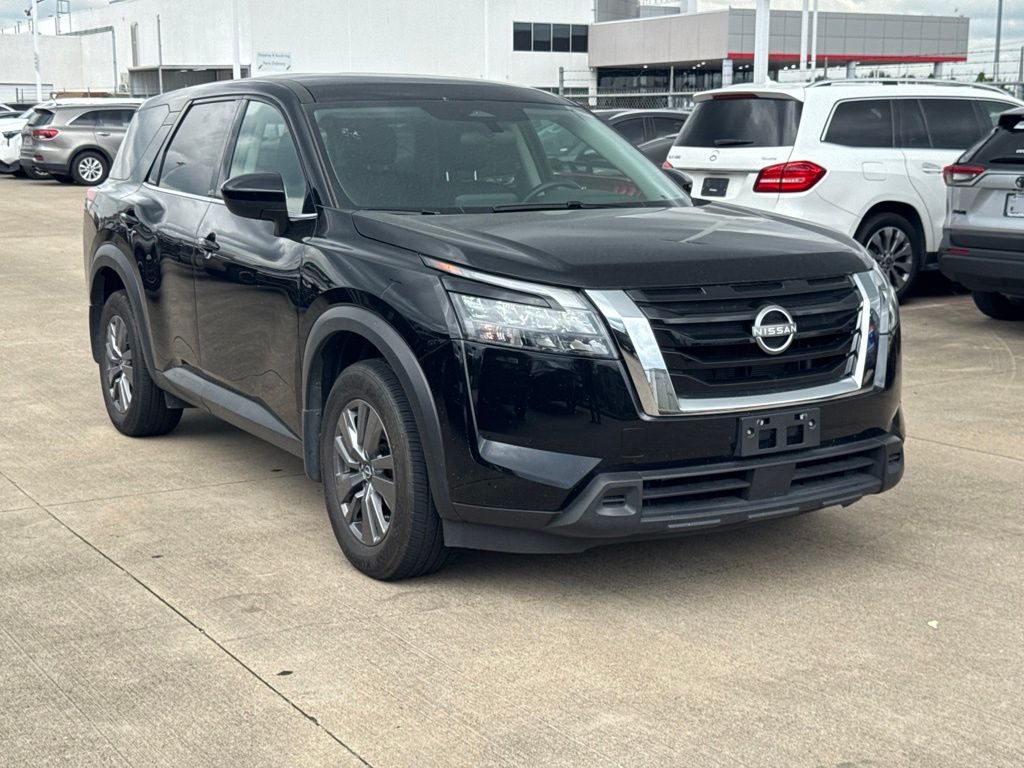 2025 Nissan Pathfinder S