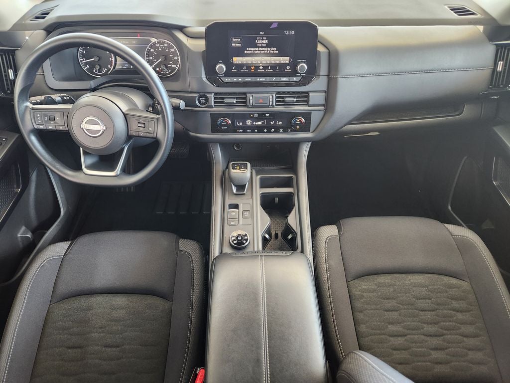 2025 Nissan Pathfinder S