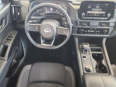 2025 Nissan Pathfinder S