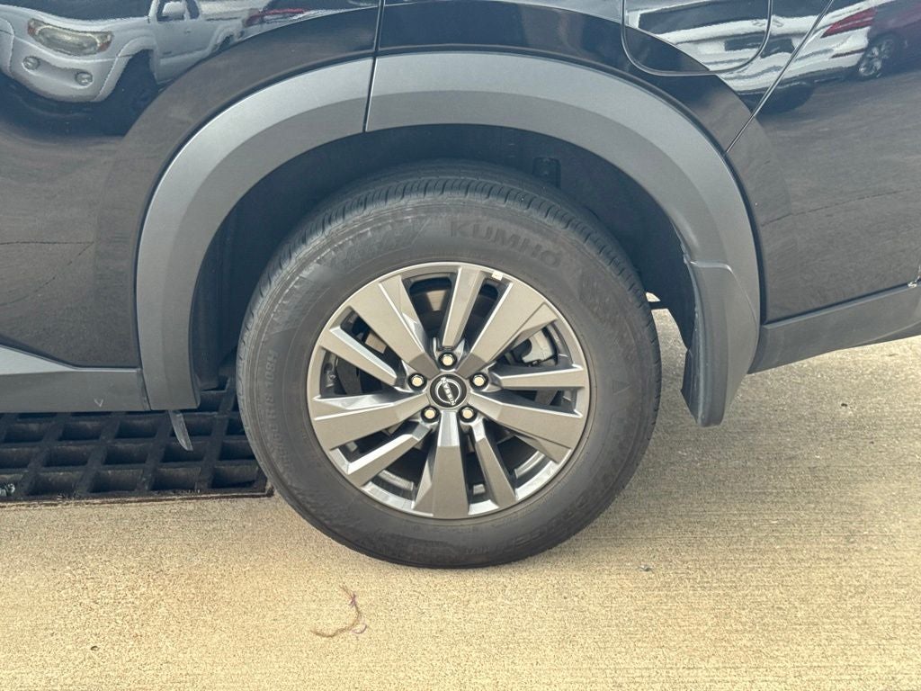 2025 Nissan Pathfinder S