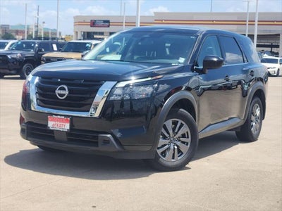 2025 Nissan Pathfinder S