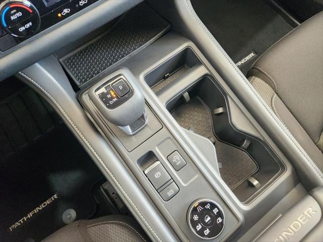 2025 Nissan Pathfinder S