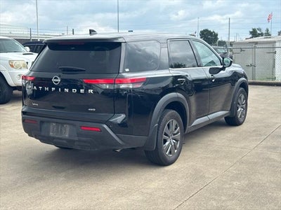 2025 Nissan Pathfinder S