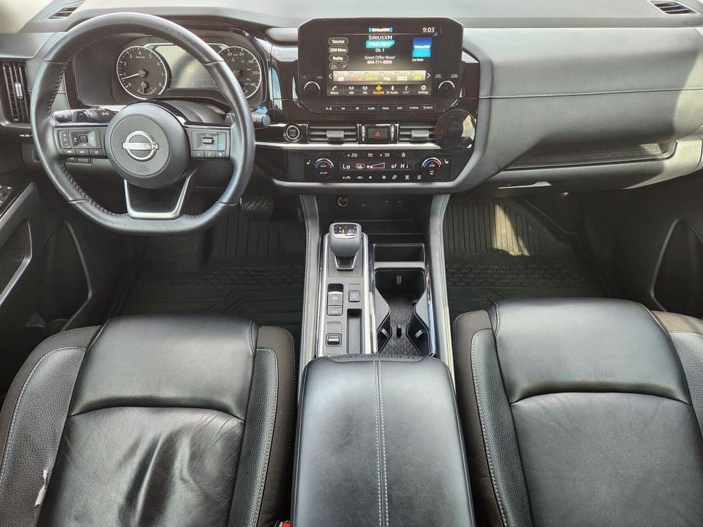 2023 Nissan Pathfinder SL