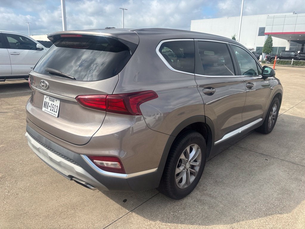 2019 Hyundai Santa Fe SE