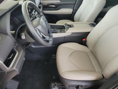 2025 Toyota GRAND HIGHLANDER XLE