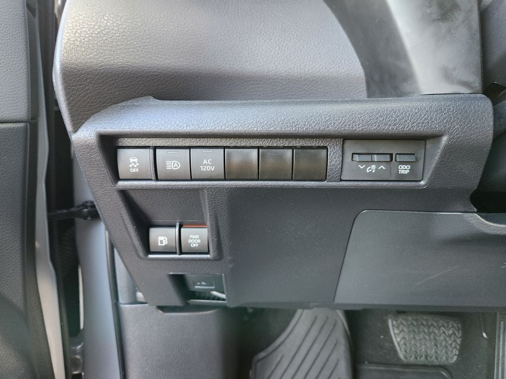 2024 Toyota Sienna Woodland Edition