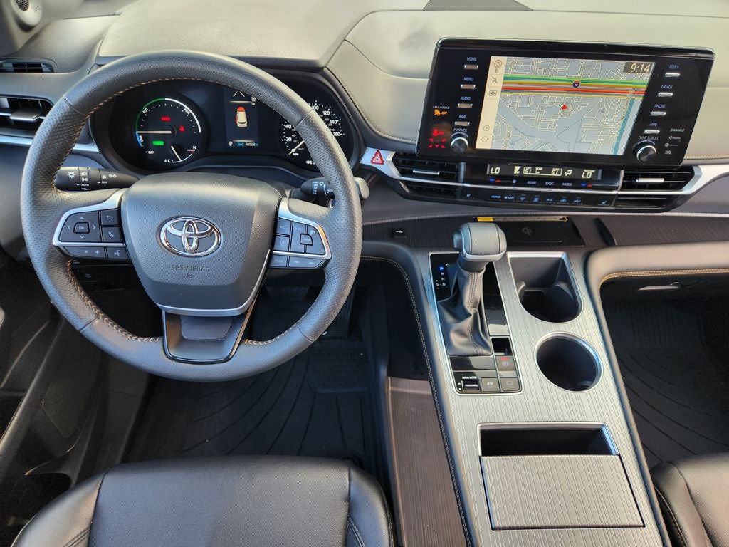 2024 Toyota Sienna Woodland Edition