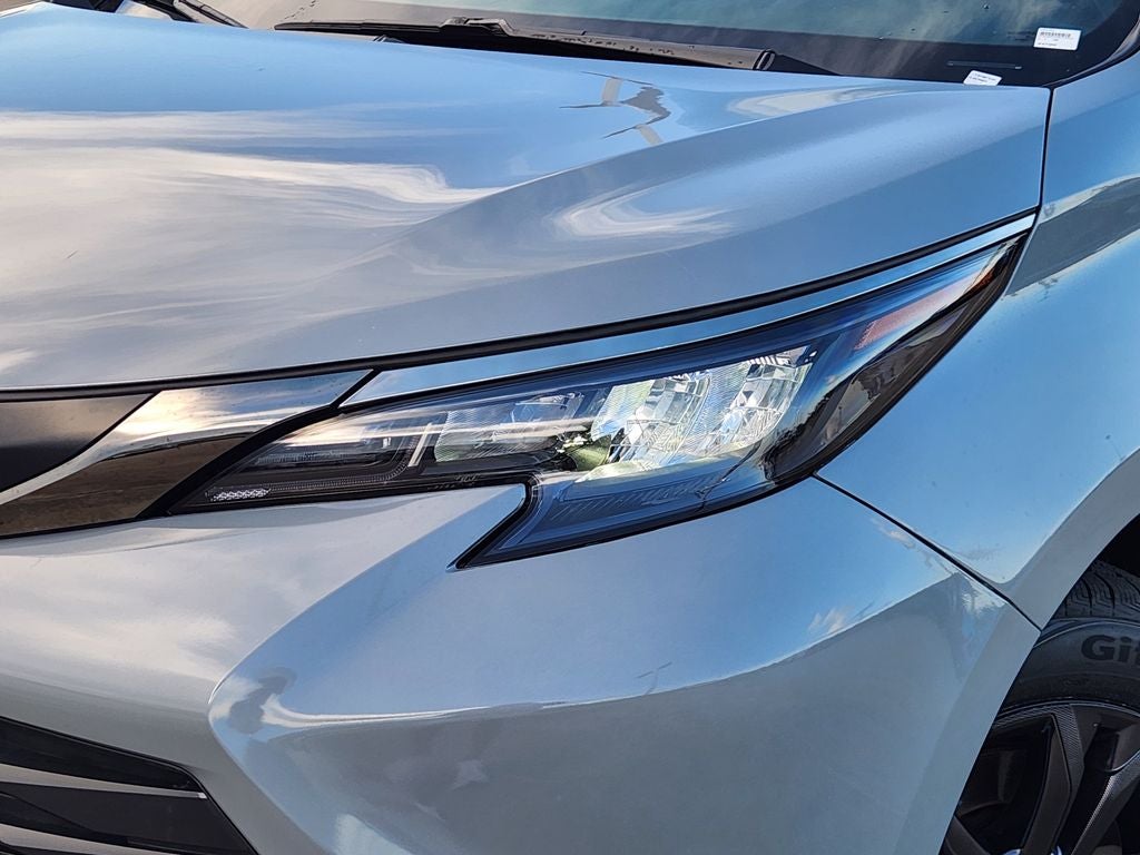 2024 Toyota Sienna Woodland Edition
