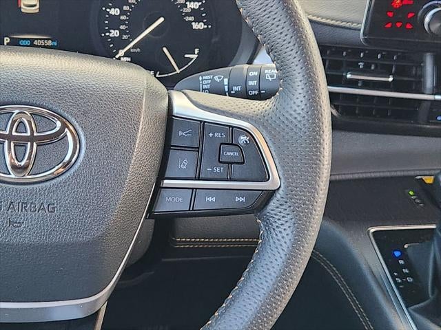 2024 Toyota Sienna Woodland Edition