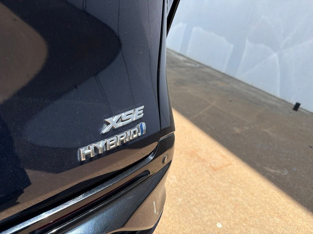 2021 Toyota Sienna XSE 7 Passenger