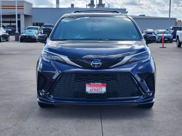 2021 Toyota Sienna XSE 7 Passenger