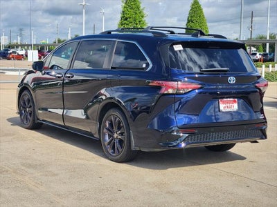2021 Toyota Sienna XSE 7 Passenger