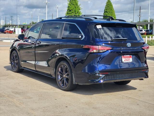 2021 Toyota Sienna XSE 7 Passenger