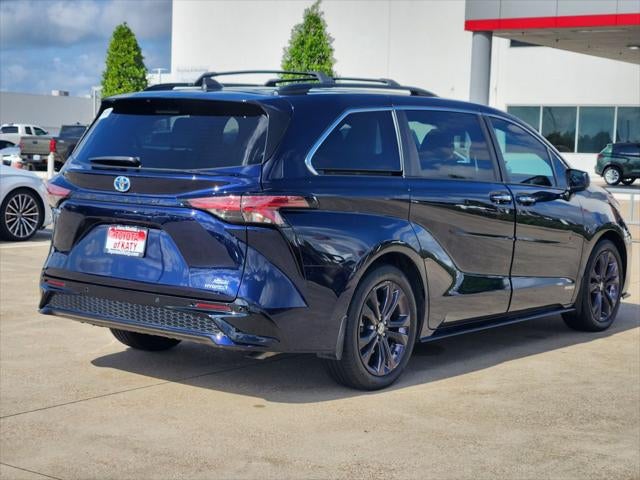 2021 Toyota Sienna XSE 7 Passenger
