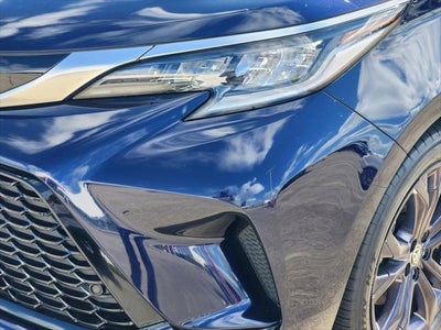 2021 Toyota Sienna XSE 7 Passenger