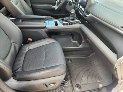 2026 Toyota Sienna Platinum 7 Passenger