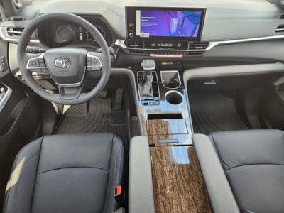 2026 Toyota Sienna Platinum 7 Passenger