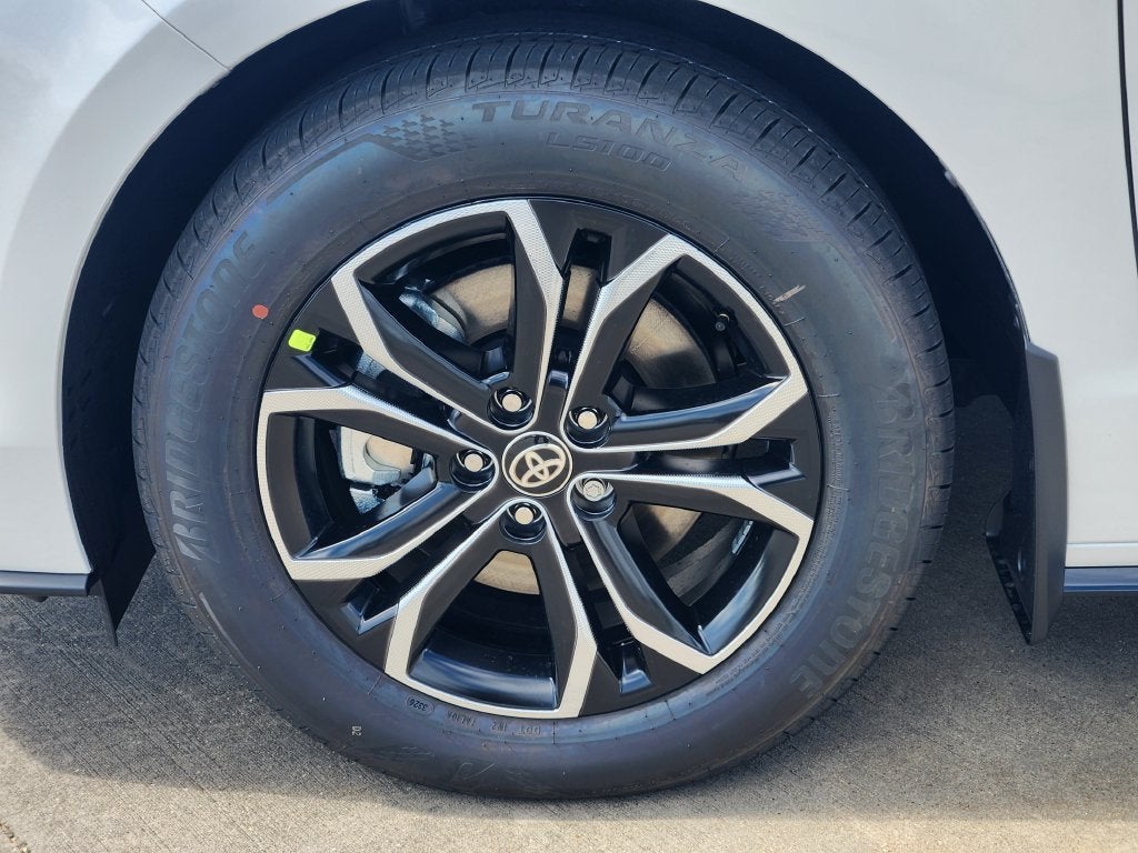 2026 Toyota Sienna Platinum 7 Passenger