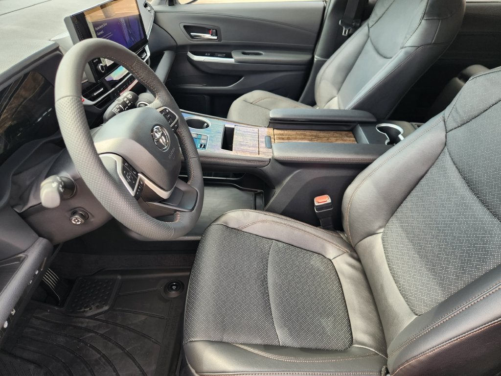 2026 Toyota Sienna Platinum 7 Passenger
