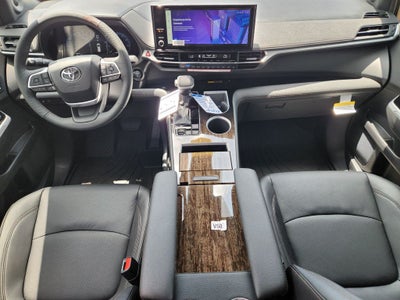 2026 Toyota Sienna Platinum 7 Passenger