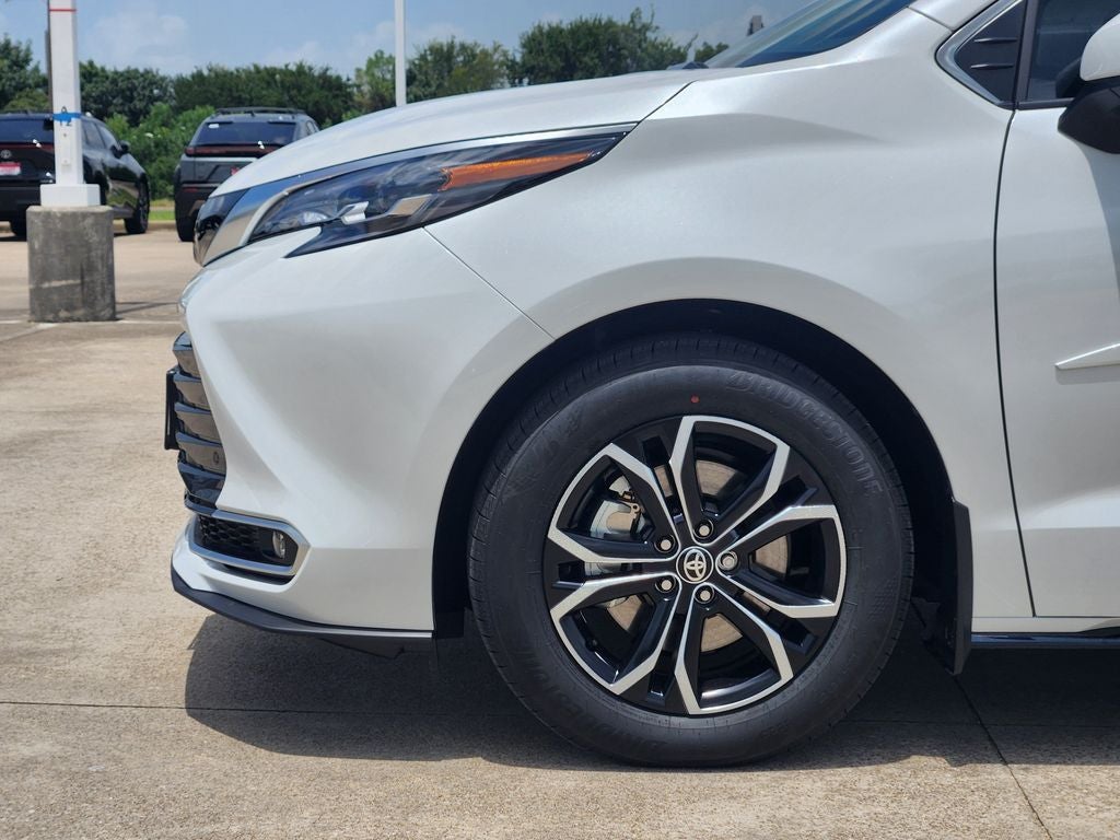 2026 Toyota Sienna Platinum 7 Passenger