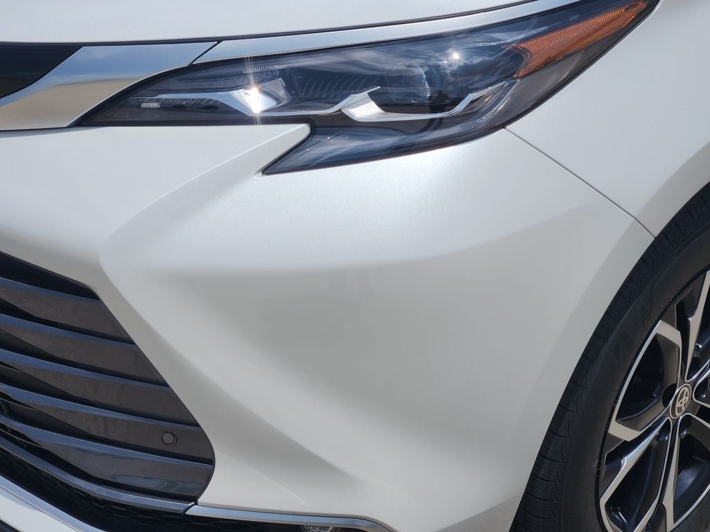 2026 Toyota Sienna Platinum 7 Passenger
