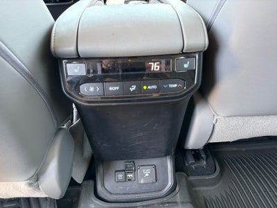 2021 Toyota Highlander Hybrid Platinum