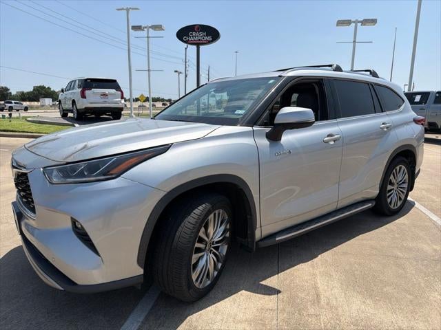 2021 Toyota Highlander Hybrid Platinum