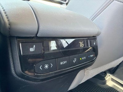 2021 Toyota Highlander Hybrid Platinum