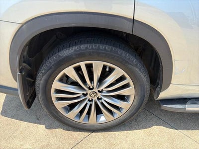 2021 Toyota Highlander Hybrid Platinum