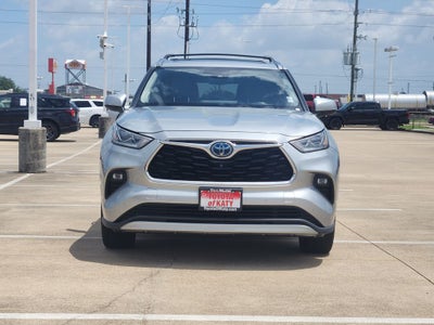 2021 Toyota Highlander Hybrid Platinum