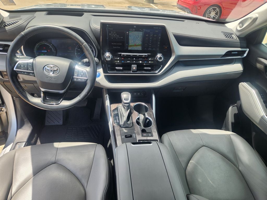 2021 Toyota Highlander Hybrid Platinum