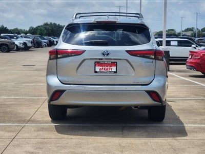 2021 Toyota Highlander Hybrid Platinum