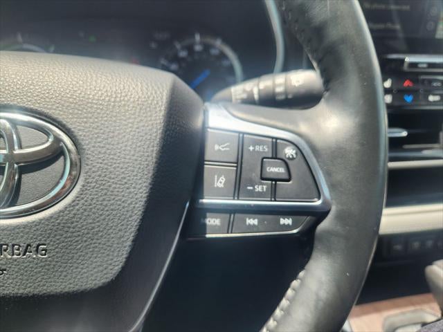 2021 Toyota Highlander Hybrid Platinum