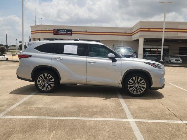 2021 Toyota Highlander Hybrid Platinum