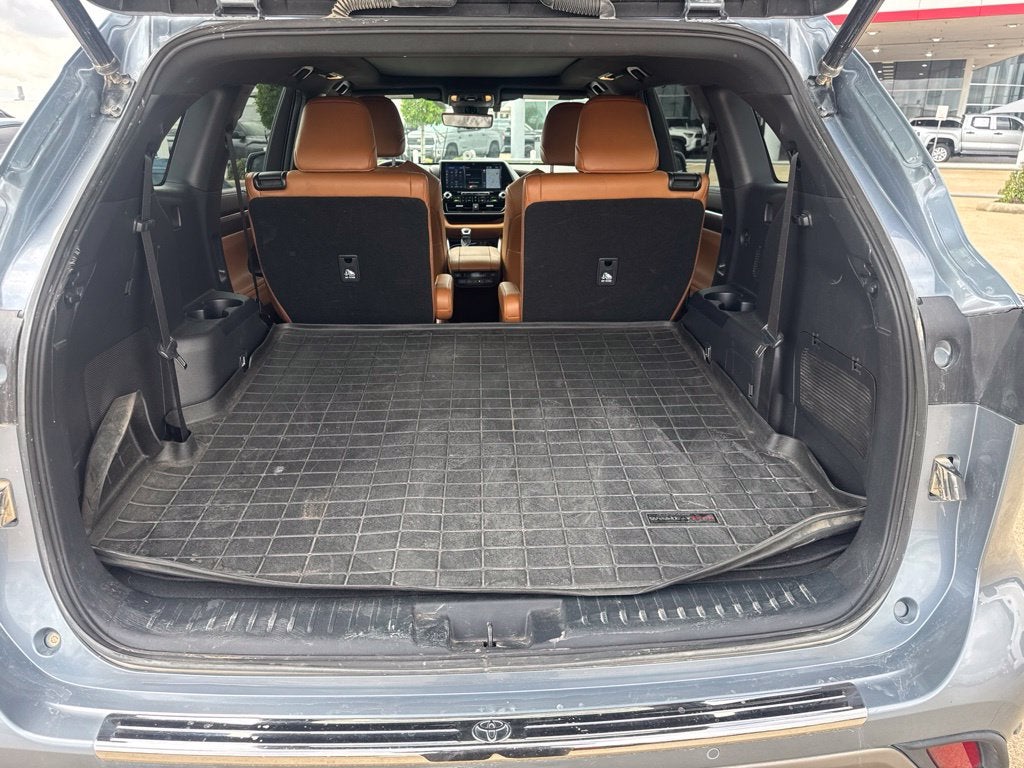 2022 Toyota Highlander Platinum
