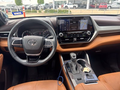 2022 Toyota Highlander Platinum