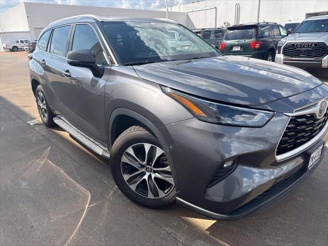 2023 Toyota Highlander Hybrid XLE