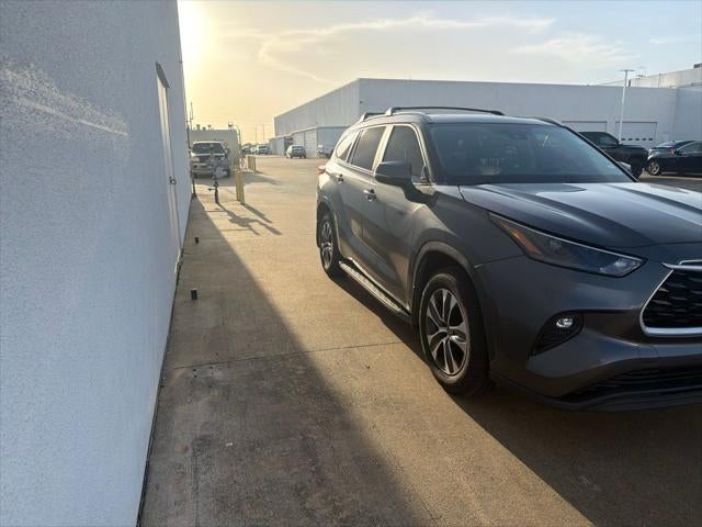 2023 Toyota Highlander Hybrid XLE