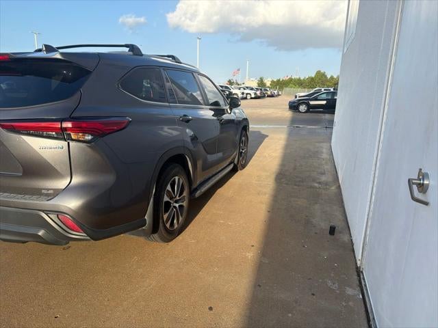 2023 Toyota Highlander Hybrid XLE
