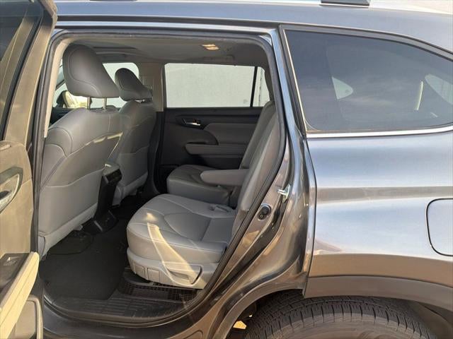 2023 Toyota Highlander Hybrid XLE